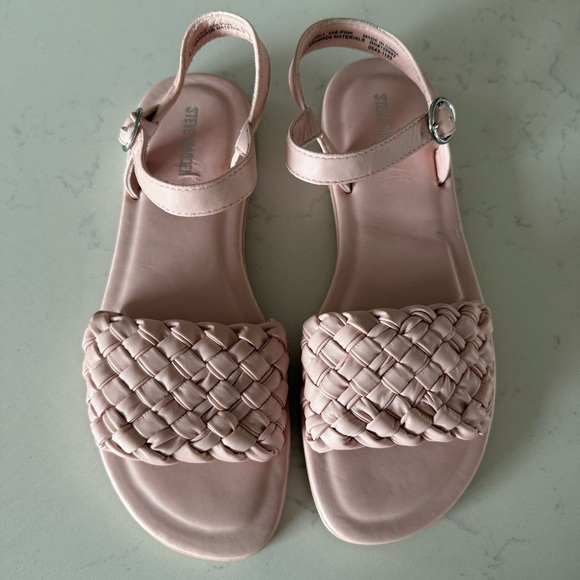 New Steve Madden Braided Sandals in Pink Size:5 - Picture 1 of 7